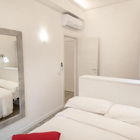 ゲストハウス Your Vatican