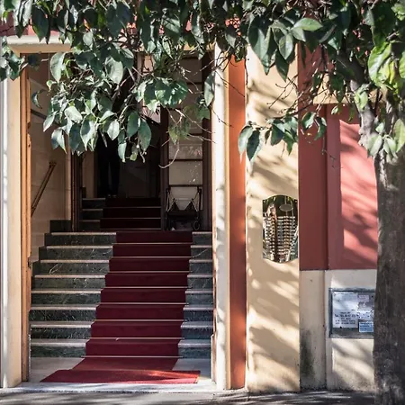 Your Vatican Πανσιόν